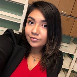 Meet your Posher, Kimberly